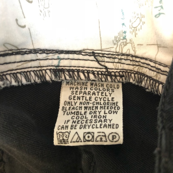 Tommy Bahama shorts - Picture 7 of 8